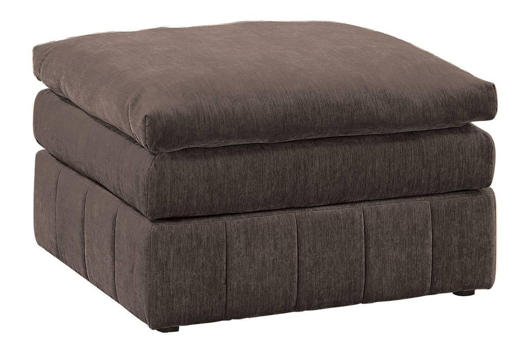 Taiyus Ottoman in Mink