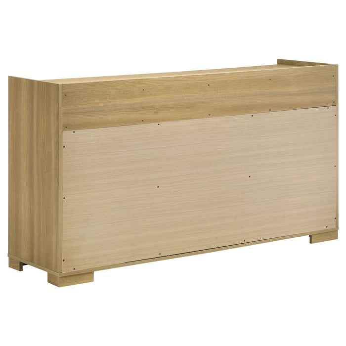 Hyland Dresser