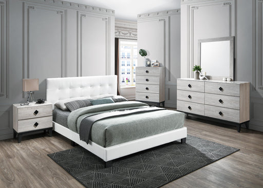 Chyuan Full Bed/White Pu in White / Black image